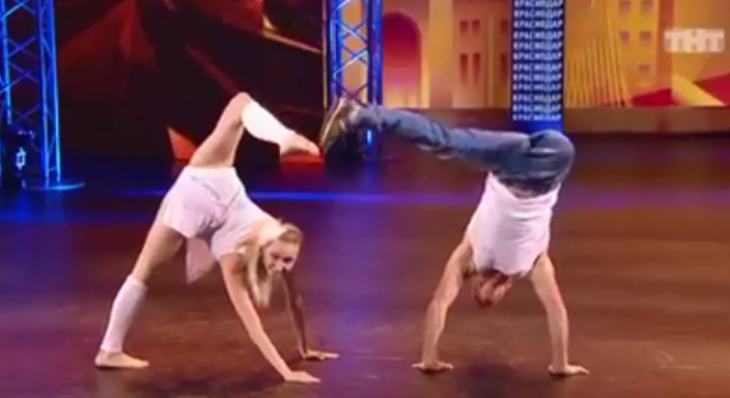 Triệu người “nín thở” trước màn biểu diễn của anh chàng mất 1 chân