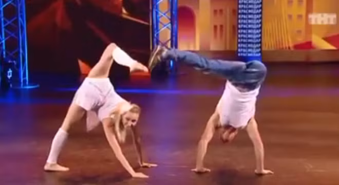 Triệu người “nín thở” trước màn biểu diễn của anh chàng mất 1 chân