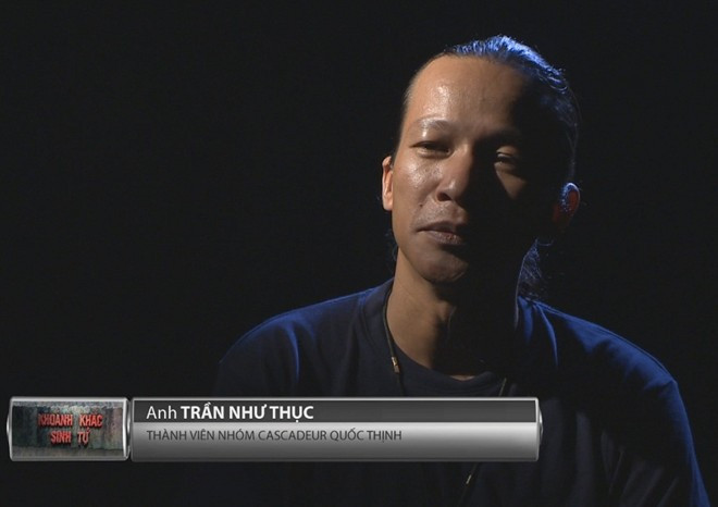 Trần Như Thục kể lại màn bay xe nguy hiểm trên không trung. Ảnh: KKST