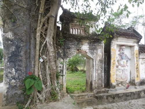 Khám phá ngôi đền u tịch thờ  Khám phá ngôi đền u tịch thờ