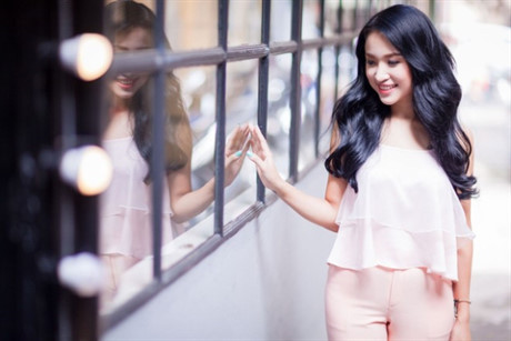 Tình duyên lận đận của cô gái mạnh mẽ Vân Hugo - Ảnh 4 Tinh duyen lan dan cua co gai manh me Van Hugo - Anh 4