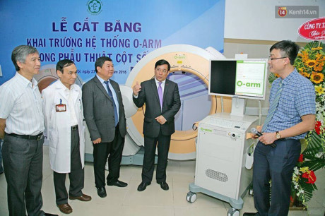 Cô gái 19 tuổi đã có thể tự tin bước đi sau 5 năm dài sống chung với căn bệnh vẹo xương cột sống - Ảnh 3 Co gai 19 tuoi da co the tu tin buoc di sau 5 nam dai song chung voi can benh veo xuong cot song - Anh 3