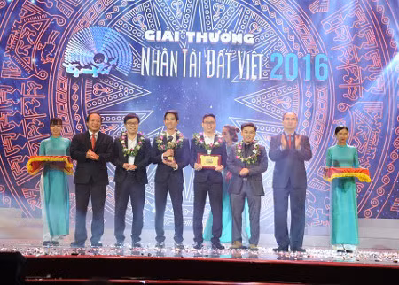 Quan quan Nhan tai Dat Viet 2016: Start-up khong the chi dua vao y tuong va nhiet huyet - Anh 2