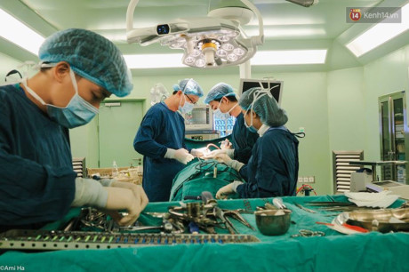 Cô gái 19 tuổi đã có thể tự tin bước đi sau 5 năm dài sống chung với căn bệnh vẹo xương cột sống - Ảnh 4 Co gai 19 tuoi da co the tu tin buoc di sau 5 nam dai song chung voi can benh veo xuong cot song - Anh 4
