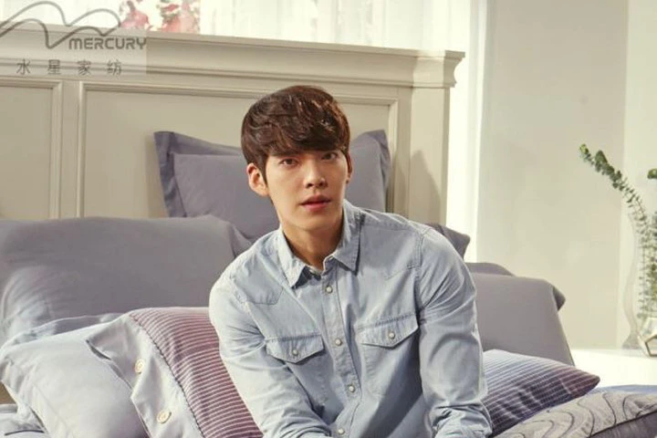 Bạn gái làm gì khi biết Kim Woo Bin mắc ung thư vòm họng?