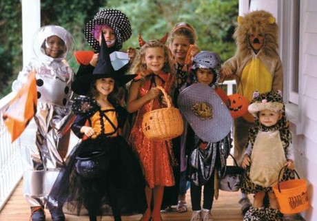 Lang thang trong đêm Halloween, cẩn thận ma quỷ Lang thang trong dem Halloween, can than ma quy