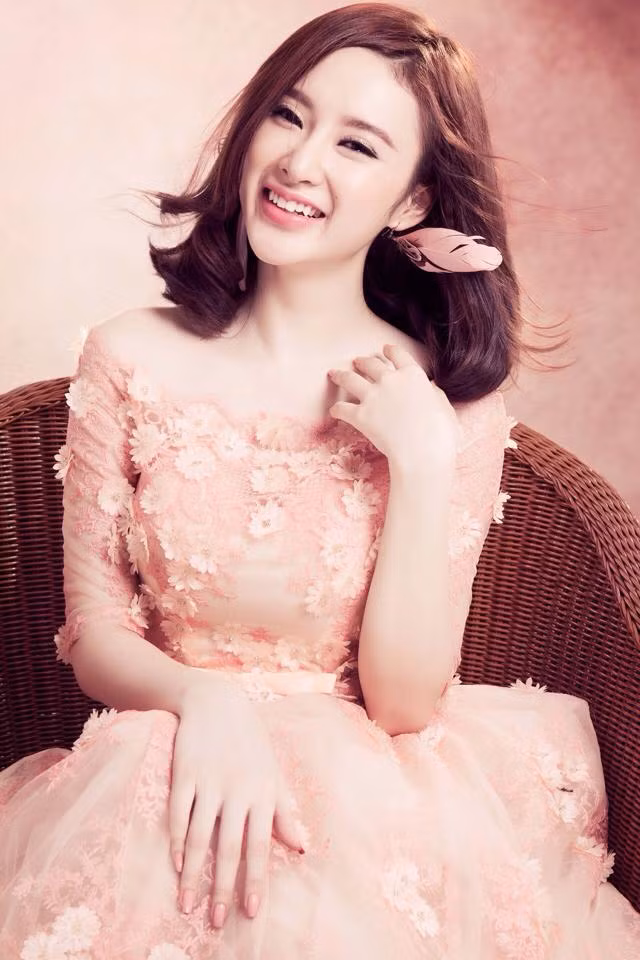 Mặc kiểu này, Angela Phương Trinh sexy gấp nhiều lần khoe da thịt ảnh 4