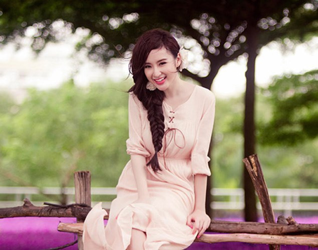 Mặc kiểu này, Angela Phương Trinh sexy gấp nhiều lần khoe da thịt ảnh 8 Mặc kiểu này, Angela Phương Trinh sexy gấp nhiều lần khoe da thịt ảnh 8