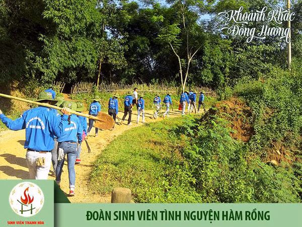 Khoảnh khắc đẹp của những sinh viên tình nguyện xứ Thanh