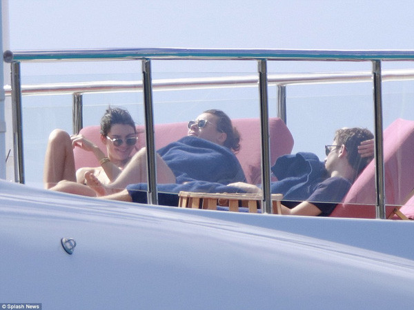 Harry Styles - Kendall Jenner Harry Styles - Kendall Jenner