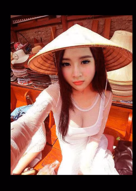 Loat ao dai cach tan bi che phan cam cua sao Viet - Anh 10