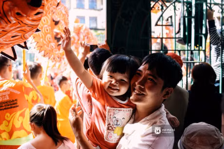 Cuoc song muu sinh vat va cua nhung chang nghe si mua lan tre tuoi o Sai Gon - Anh 13