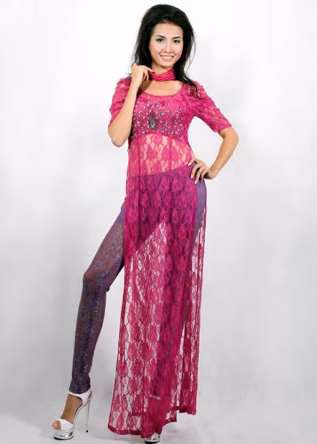 Loat ao dai cach tan bi che phan cam cua sao Viet - Anh 8