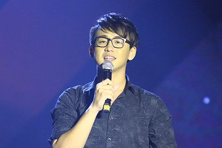 Thí sinh Én vàng gây xúc động với câu chuyện tình yêu "ngã ba đường"