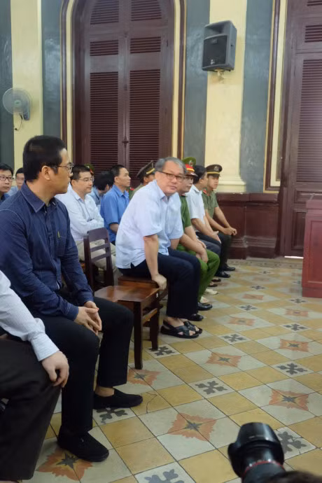 Ap giai 2 cuu lanh dao NH Dai Tin ra toa vu 9.000 ti - Anh 2