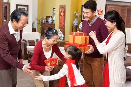 Huong dan me cach day con le phep de di dau cung duoc khen be ngoan - Anh 2