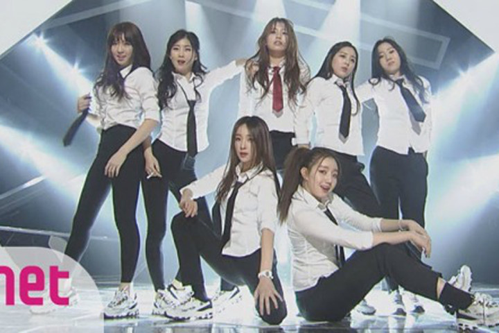 Những idol nữ khoe vẻ nam tính khi nhảy nhạc của boygroup