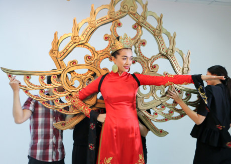 Tiet lo 5 bo quoc phuc du thi Miss Universe 2016 cua dai dien Viet Nam - Anh 1