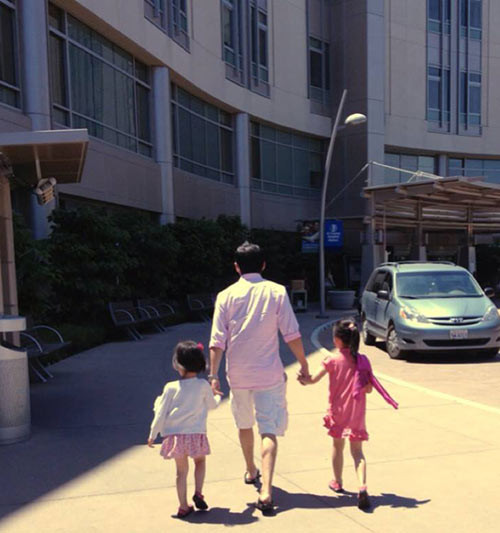 Người đàn ông được cho là "người tình" hiện nay của Ngọc Thúy rất yêu quý hai con gái riêng của cô Cuộc sống thật sự của Ngọc Thúy ở Mỹ - 9