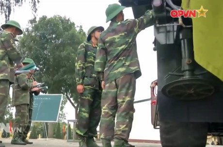 Cận cảnh bệ phóng tên lửa đạn đạo Scud Việt Nam - Ảnh 8 Can canh be phong ten lua dan dao Scud Viet Nam - Anh 8