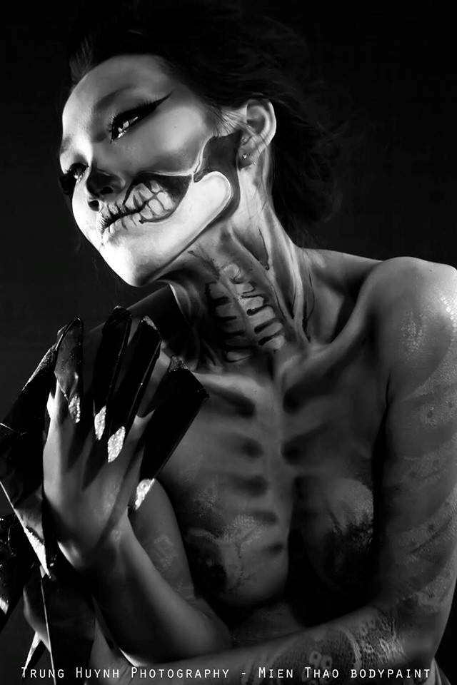 Cô chia sẻ, bản thân mình khi đã cởi là tự tin, đủ can đảm, không quan tâm người khác nói gì. Cô chia sẻ, bản thân mình khi đã cởi là tự tin, đủ can đảm, không quan tâm người khác nói gì.