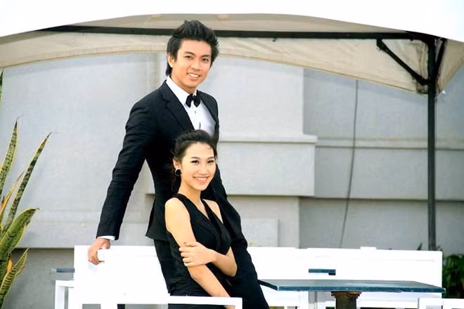 Nguyễn Ngọc Thy Na được biết đến qua công việc khỏa thân để cho họa sĩ vẽ body painting.