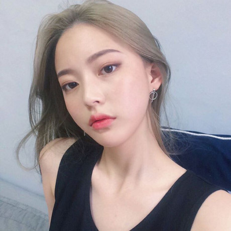 7 loại mỹ phẩm bạn gái không thể thiếu trong mùa đông - Ảnh 4 7 loai my pham ban gai khong the thieu trong mua dong - Anh 4