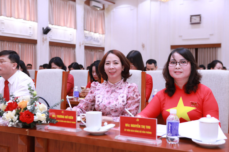 Các đại biểu tham dự Đại hội với tinh thần phấn khởi, tin tưởng vào sự lãnh đạo của Đảng. 4.jpg