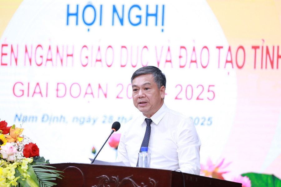 Phó Chủ tịch UBND tỉnh Nam Định Trần Lê Đoài phát biểu tại hội nghị. 3.jpg