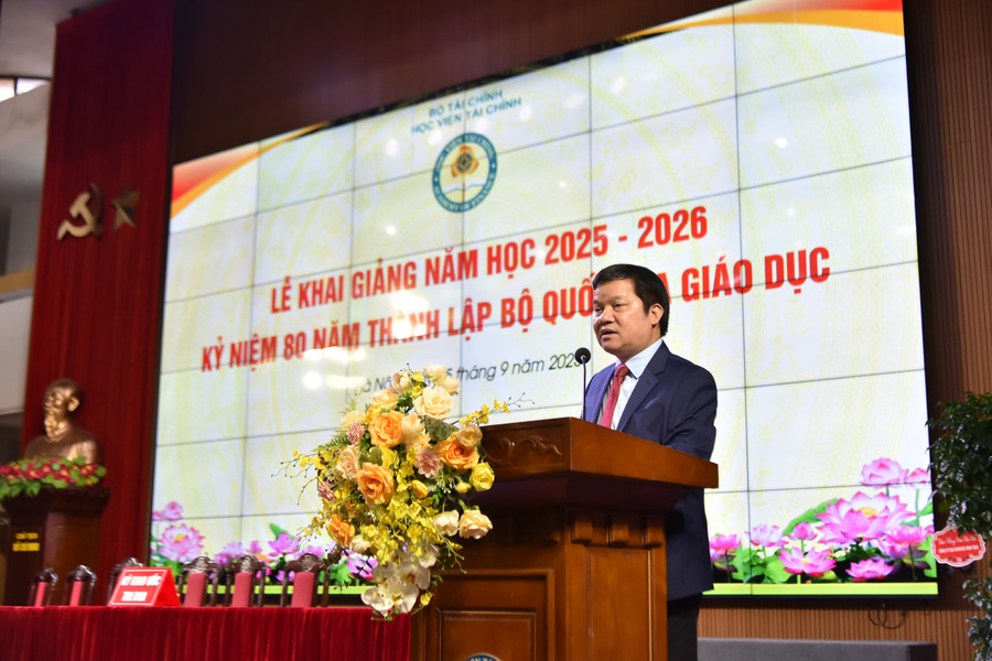 PGS.TS Nguyễn Mạnh Thiều - Phó giám đốc, Chủ tịch Công đoàn Học viện Tài chính phát động phong trào thi đua năm học 2025-2026. tc6.jpg