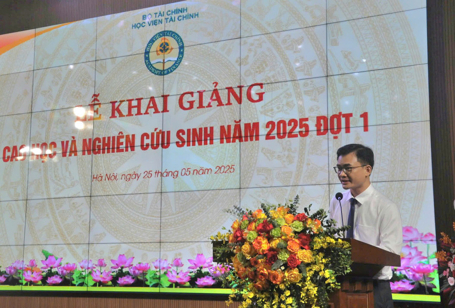 Tân nghiên cứu sinh ngành Kế toán Lại Văn Đức đến từ Trường Đại học Hùng Vương. tai-chinh-1.jpg