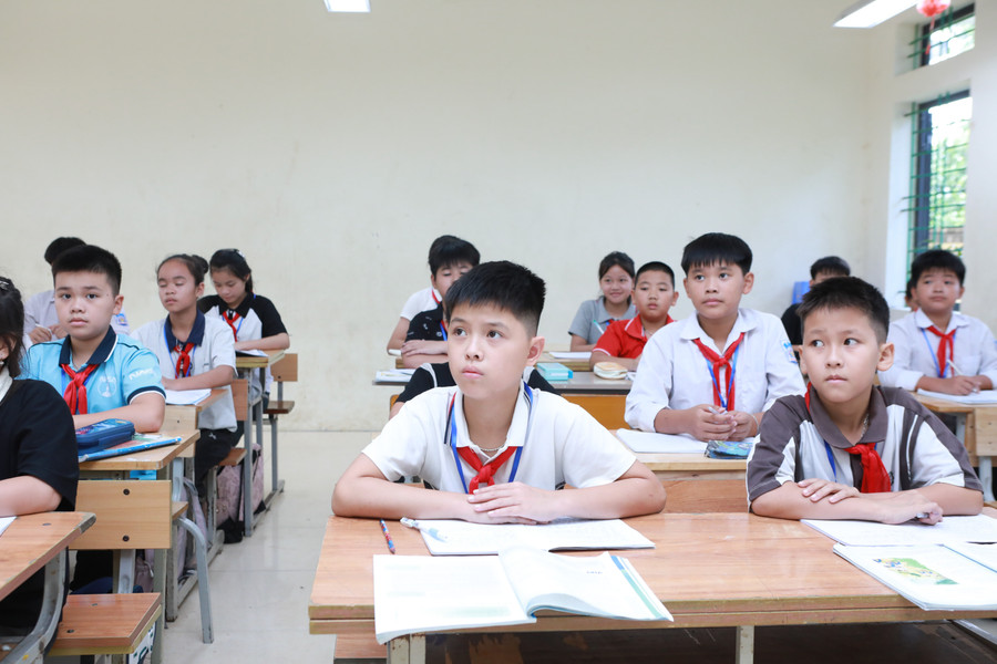 Một giờ học của học sinh Hà Nội. Ảnh: Đình Tuệ. 44.jpg