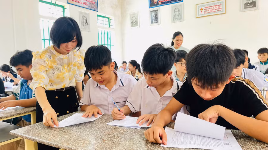 Mở lối tương lai cho học sinh qua công tác tư vấn hướng nghiệp