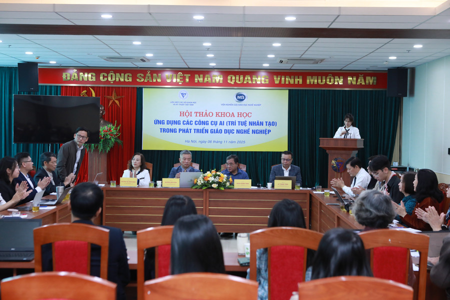 Hội thảo có sự góp mặt của nhiều chuyên gia, nhà khoa học, nhà nghiên cứu. 