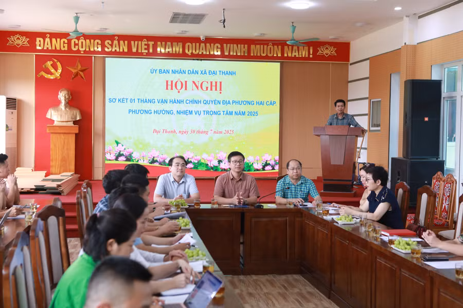 Hội nghị do lãnh đạo UBND xã Đại Thanh tổ chức nhằm thông tin về một số nhiệm vụ trọng tâm trong thời gian tới. Ảnh: Đình Tuệ.