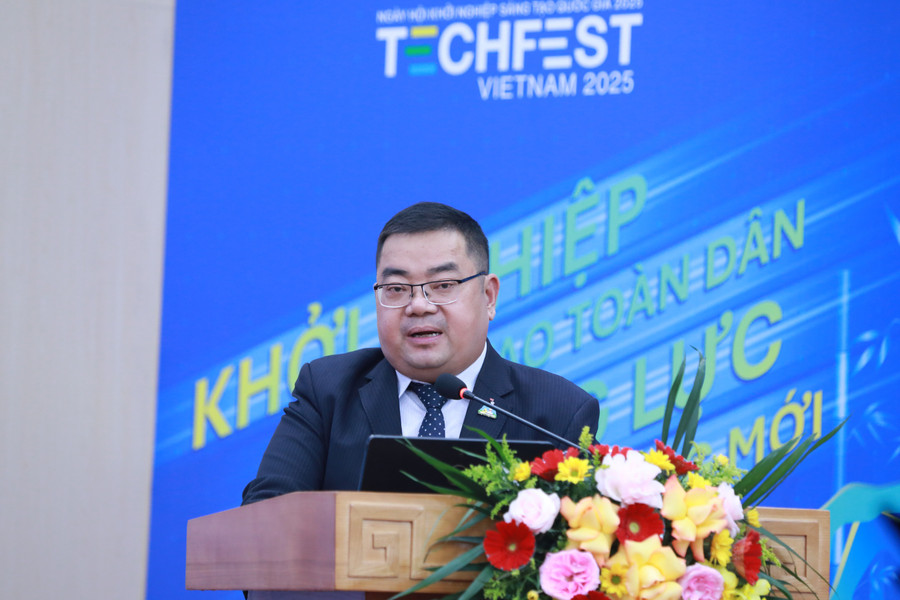 TS Vũ Việt Anh cung cấp nhiều thông tin quan trọng về dự báo nguồn nhân lực chất lượng trong tương lai. 3.jpg