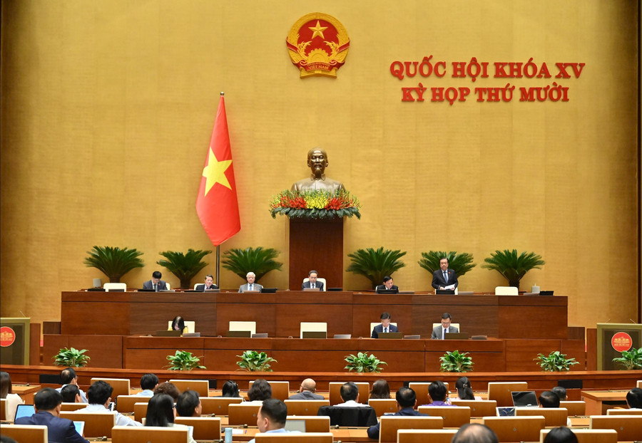 Quốc hội khóa XV họp vào chiều 2/12. Ảnh: Cổng TTĐT Quốc hội. 