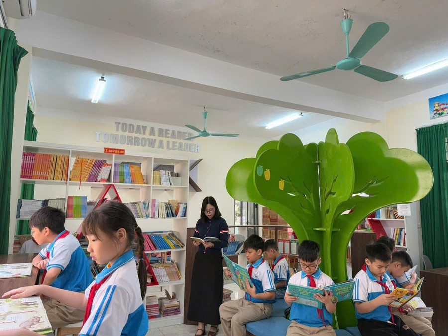 Bồi dưỡng văn hóa đọc cho học sinh từ việc rèn luyện thói quen đọc sách. Ảnh: NTCC. hop-2.jpg
