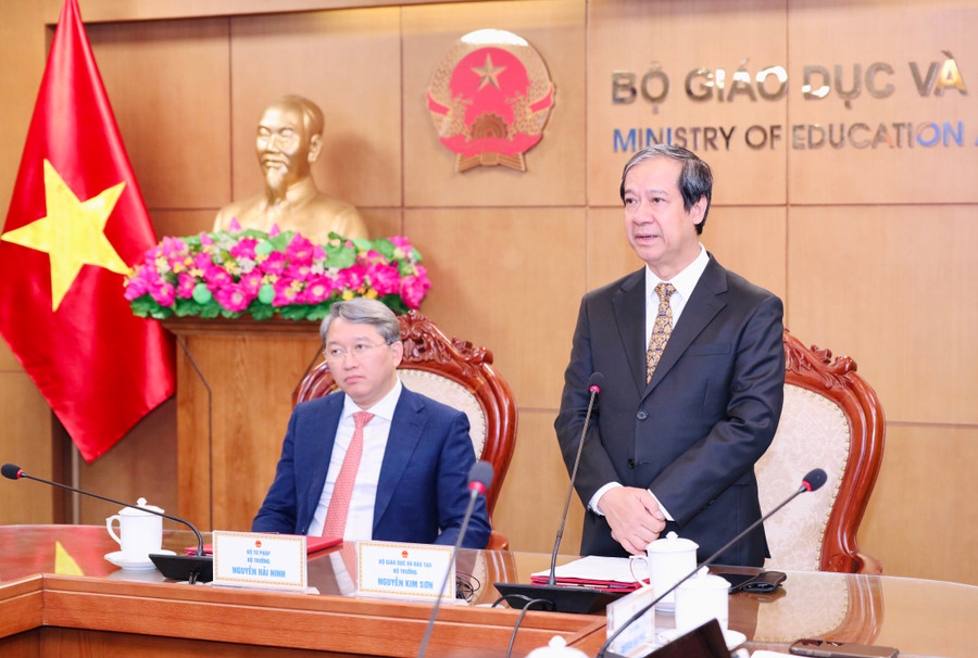 Bộ trưởng Bộ GD&ĐT Nguyễn Kim Sơn đánh giá cao vai trò phối hợp của Bộ Tư pháp về công tác pháp chế trong những năm qua. 