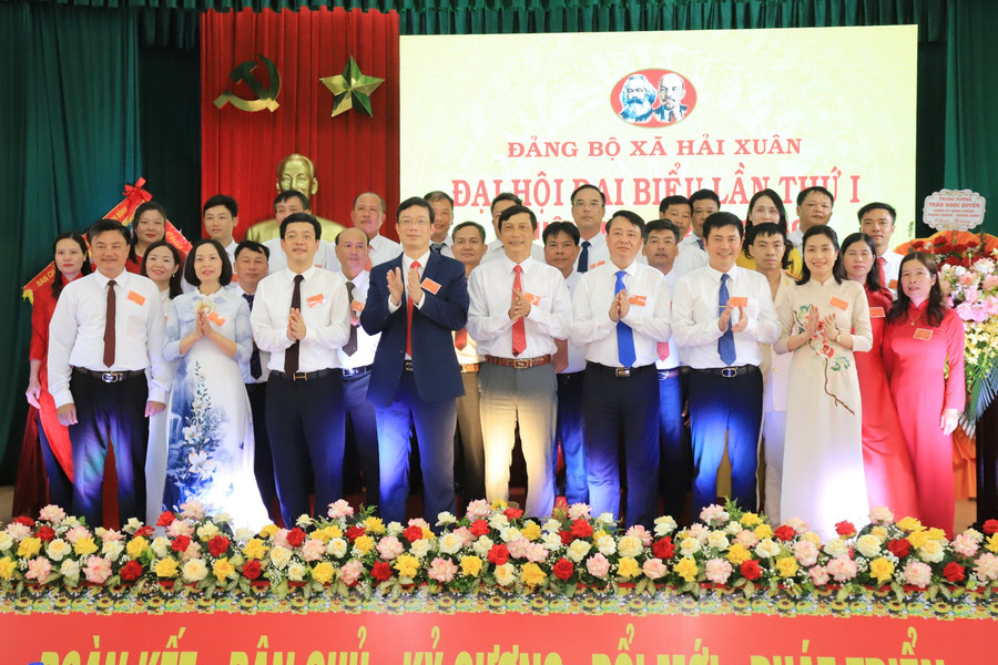 Đảng bộ xã Hải Xuân (tỉnh Ninh Bình) vừa tổ chức thành công Đại hội đại biểu lần thứ I, nhiệm kỳ 2025-2030. Ảnh: ĐVCC. 28.jpg
