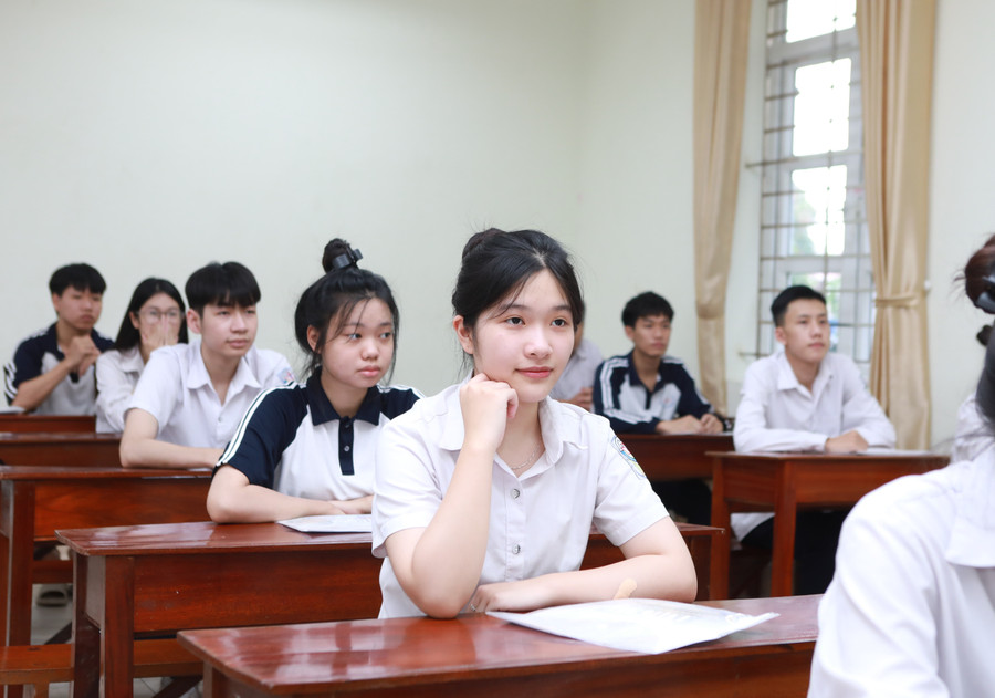 Thí sinh tham dự Kỳ thi tốt nghiệp THPT năm 2025 tại tỉnh Nam Định. Ảnh: Đình Tuệ.