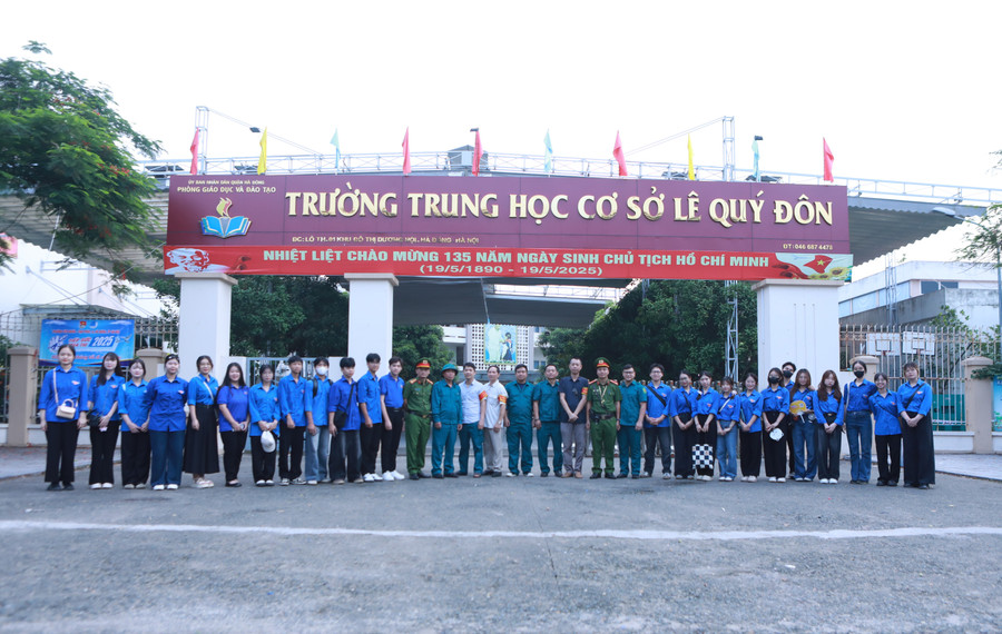 Các lực lượng đảm bảo an toàn, hỗ trợ kỳ thi luôn phối hợp hiệp đồng hiệu quả. 1.jpg