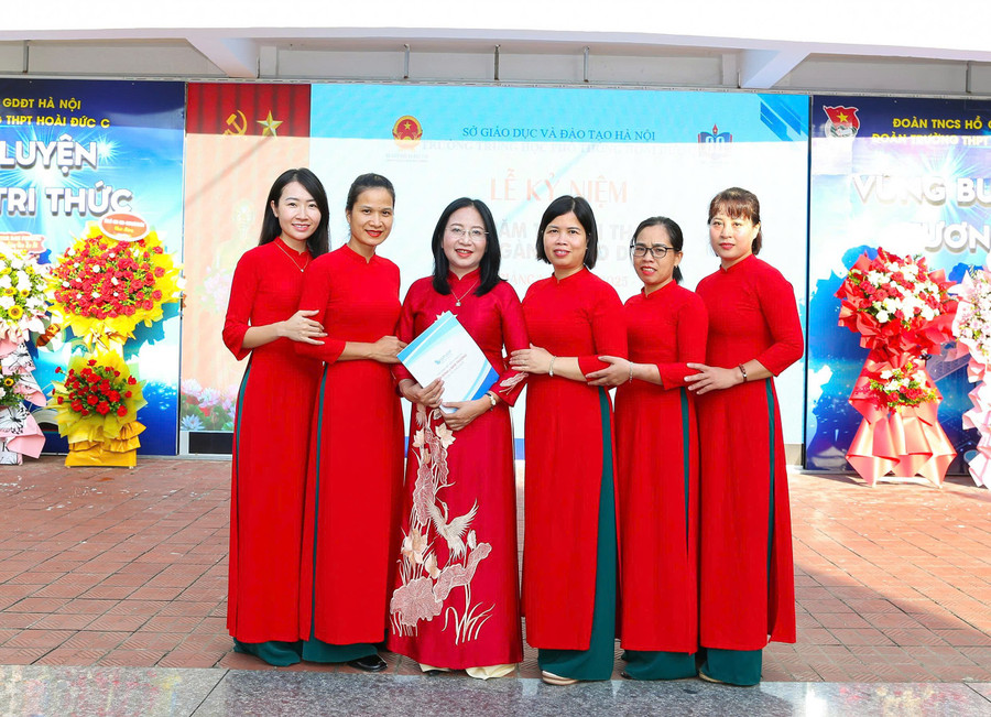 Dù mới thành lập và đi vào hoạt động chưa lâu, Trường THPT Hoài Đức C đang tích cực vươn mình để khẳng định chất lượng giáo dục toàn diện. hd-10.jpg