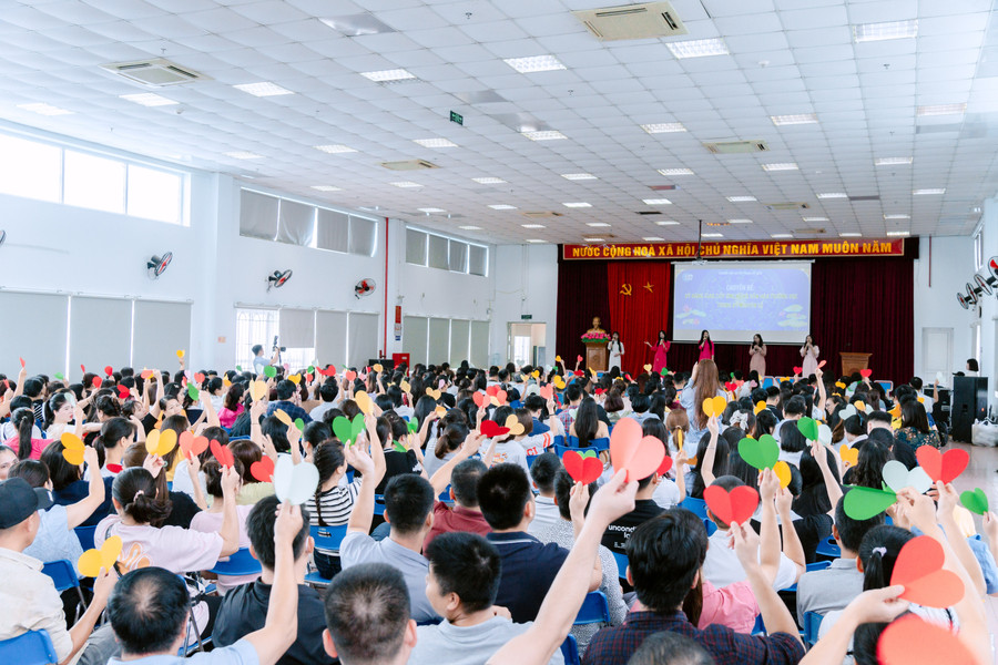 Buổi trao đổi thu hút hơn 500 học viên tham dự. doan-thi-diem-3.jpg