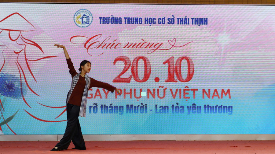 Nhiều hoạt động ý nghĩa để chào mừng ngày 20/10 được thầy trò Trường THCS Thái Thịnh hưởng ứng.