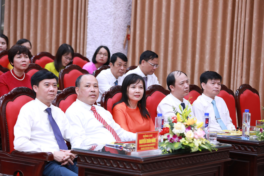 Các đại biểu tham dự hội nghị. 5.jpg