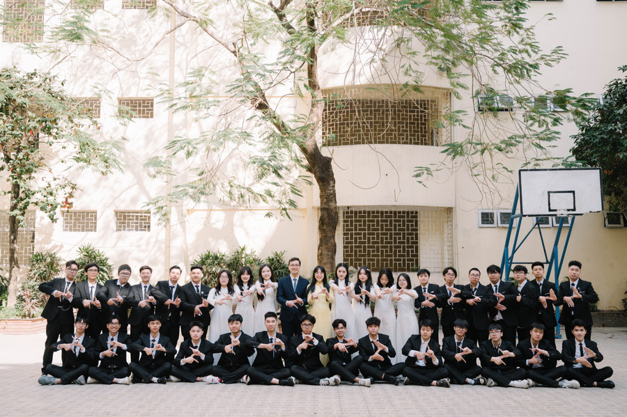 Tập thể lớp 12 Toán 2 của thầy Đỗ Quang Long năm học 2024-2025. Ảnh: NVCC. tap-the-12-toan-2.jpg