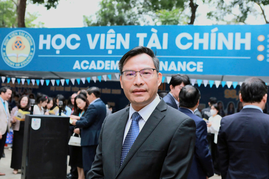 TS Nguyễn Văn Bình trao đổi về một số ngành của Học viện dự kiến mở mới trong năm 2025. tai-chinh-2.jpg