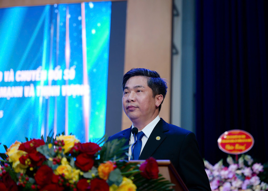 NGƯT. PGS.TS Nguyễn Đào Tùng phát biểu tại chương trình. tai-chinh-3.jpg