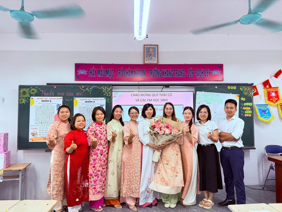 Hội thi Giáo viên chủ nhiệm giỏi cấp trường được Trường THPT Lam Hồng (Sóc Sơn, Hà Nội) tổ chức để giáo viên thêm cơ hội được rèn nghề.